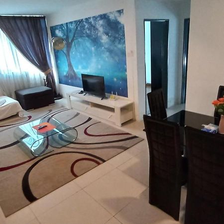 One Maxim Residence At Taragon Куала-Лумпур Екстер'єр фото