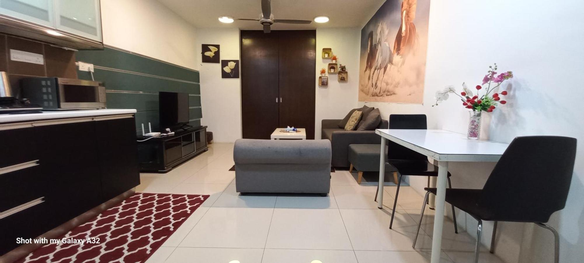 One Maxim Residence At Taragon Куала-Лумпур Екстер'єр фото