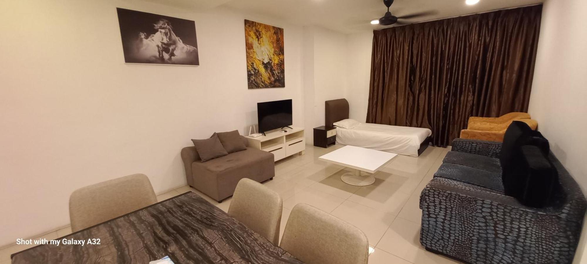 One Maxim Residence At Taragon Куала-Лумпур Номер фото